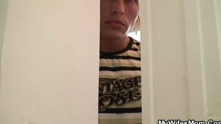 Fucks an older woman into her snatch