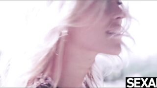 Irresistible girlfriends enjoy Beauty blonde on blonde lesbo satisfaction