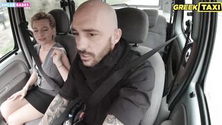 SUGARABESTV: Greek Taxi driver nailed tourist cunt with mouth