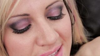 Vanessa Gold is a crazy hot blonde you need to watch