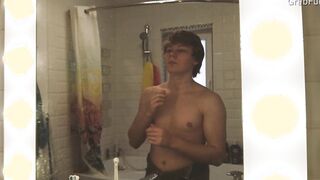 Hairdresser at home. Paid with sperm with her tight butt. Cum into!
