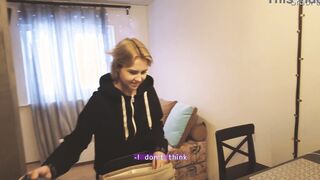 Hairdresser at home. Paid with sperm with her tight butt. Cum into!