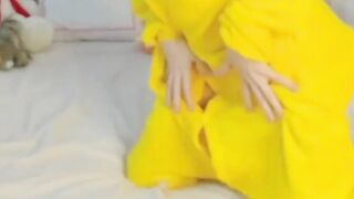 hentai sluts blows vibrator and fucks herself