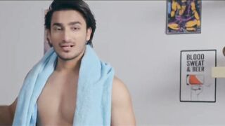Samne Wali Khidki Part 2 Ullu Original web serial 2022 Hoe 3