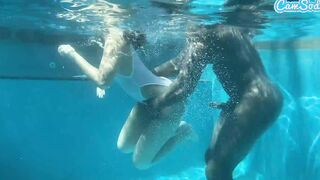 Underwater Sex Amateur 19 Yo Crushed By big black cock Huge Ebony Penis