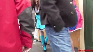 Pornocasting auf dem Oktoberfest mit Franzi - Outdoors blasen mit Spermawalk - Aische Pervers