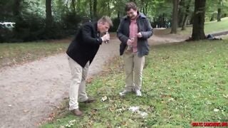 Pornocasting auf dem Oktoberfest mit Franzi - Outdoors blasen mit Spermawalk - Aische Pervers