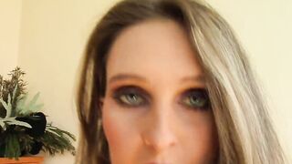 Crazy Sexy housewife Iris works both of her tight holes with a vibrator