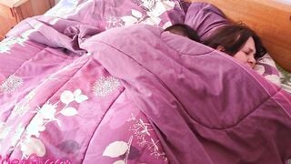 Stepmom shares bed with Hot stepson.. surprise for her