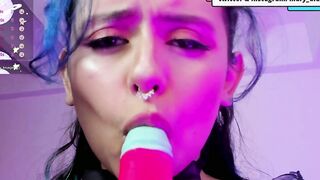 Part one: Colombian cam performer loves to think of a big dick into her mouth, she