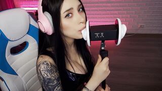 ASMR INCREDIBLE BEAUTY EAR LICKING. HONEY HAZE
