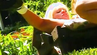 Bae blonde bimbos offer oral sex, takes a rough penis and facial outside