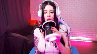 ASMR AMAZING 18 YEAR OLD LICK YOU. HONEY HAZE