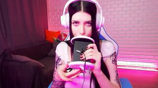 ASMR AMAZING 18 YEAR OLD LICK YOU. HONEY HAZE