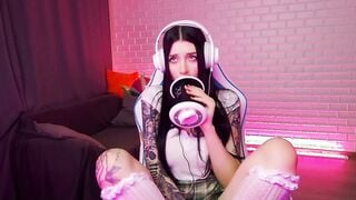 ASMR AMAZING 18 YEAR OLD LICK YOU. HONEY HAZE