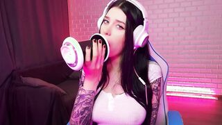ASMR AMAZING 18 YEAR OLD LICK YOU. HONEY HAZE