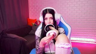 ASMR AMAZING 18 YEAR OLD LICK YOU. HONEY HAZE