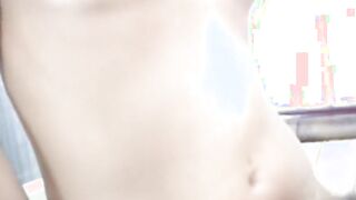Blonde teenagers skank Selina licking vagina
