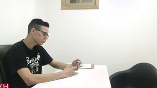 Sex with my new secretary inside the office