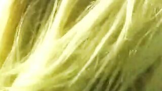 Blonde plowed on the tennis court