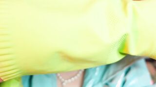 Solo babe masturbation - milf into household GLOVES bdsm movie