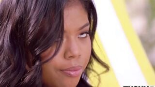 Nia nacci snoops around rich ppl