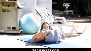 Fitness Beauty Rammed By Her Next Door