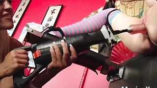 sexy Milf Maxine X Uses Machine Vibrator On Janessa Jordan!