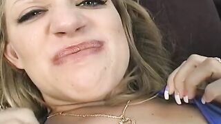 Teena Fine is a incredible sexy blonde teens who wants penis into her