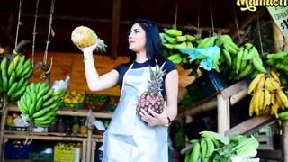 CARNE DEL MERCADO - #Devora Robles - Bombshell Colombiana Has Her First Real Hard Experience