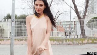 Lift sex on a windy day