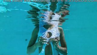 Camsoda - Amateur Teenie Masturbates Underwater With Favorite Toy