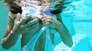 Camsoda - Amateur Teenie Masturbates Underwater With Favorite Toy