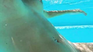 Camsoda - Amateur Teenie Masturbates Underwater With Favorite Toy