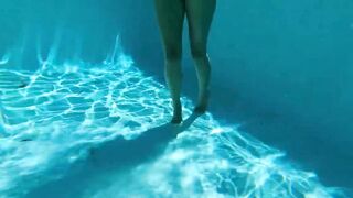 Camsoda - Amateur Teenie Masturbates Underwater With Favorite Toy