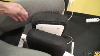 HUNT4K sexy with bubble booty sells cunt into front of the mirror