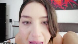 Alyx Camgirl Loves Sucking Rough Penis