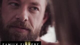 Brad Newman Cant Resist His Step Daughter (Natalie Knight) When She Sneaks Inside His Bed - Family Sinners