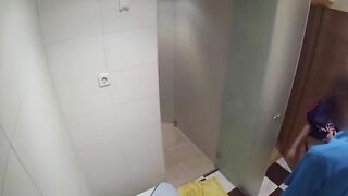 18 yo chick sets up a secret camera to scene herself fucking the plumber