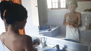 和June Liu一起做The Cleanest Porn Ever NSFW