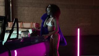 VIXEN Seductress Scarlit on the prowl finds Ariana & Manuel