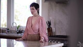 Young Goddess boy seduced her stepmom to plowed her rough