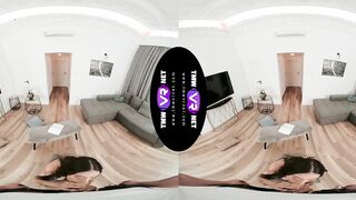 TmwVRnet - Bonnie Dolce & Lola Heart - Filthy group sex on the floor