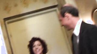 Unfaithful Sicilian Maria blows a long penis full of Beauty cum