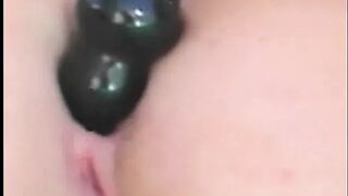 2 bitches getting screwed