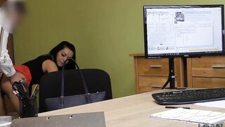 LOAN4K. Curious woman wants sex that leads to profit into credit agency