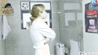 Fit Hot Gets Screwed into Tiny Hole of Her Favourite Ripped Yoga Suit - Cummed and