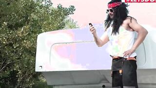 DoeProjects - Luna Corazon Gigantic Hooters Brazilian African Pays Vehicle Repair with