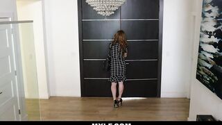 beauty Babysitter milf Ride Boss Cock