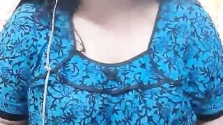 Desi punjab aunty talking filthy and showing her unshaved snatch to her customer